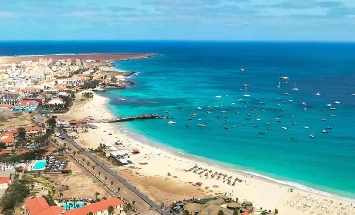 Appartamento Kyaala Djadsal Moradias Pool&Sea Santa Maria Esterno foto