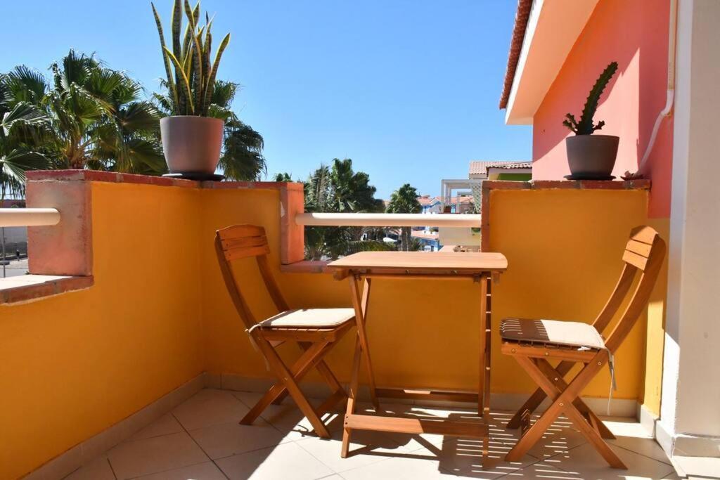 Appartamento Kyaala Djadsal Moradias Pool&Sea Santa Maria Esterno foto